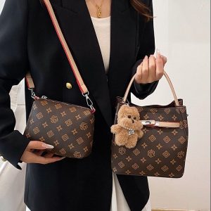 Women's One-Shoulder Handbag with Lock Closure - Winter 2025